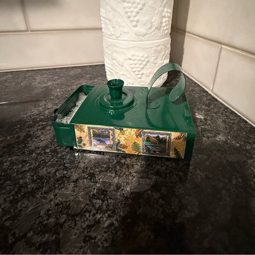 Lloyd Green Metal Tin Emergency Candle Holder with 6 candles - Vintage